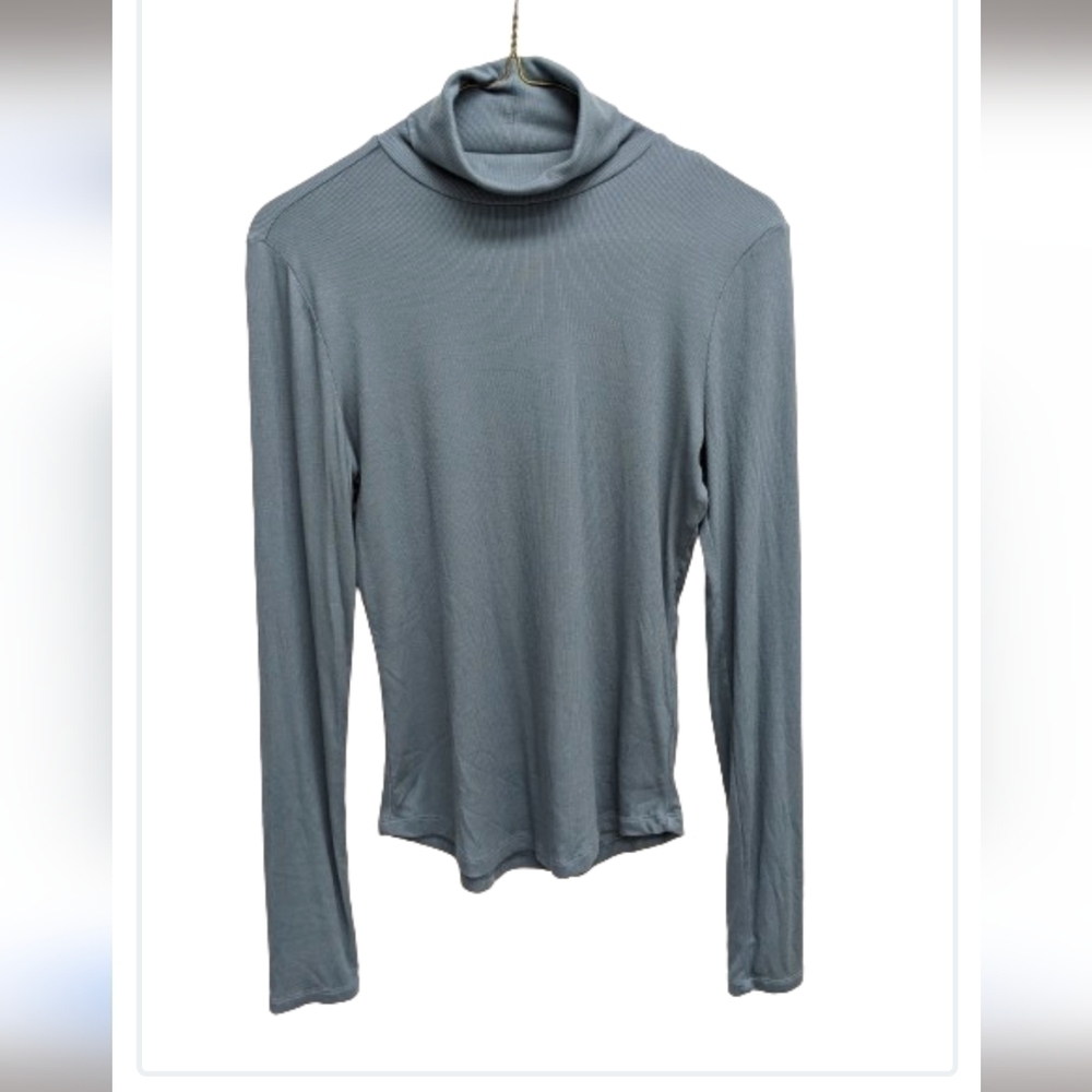 Sunday Best Freshman women's sage turtleneck size M - Picture 2 of 11